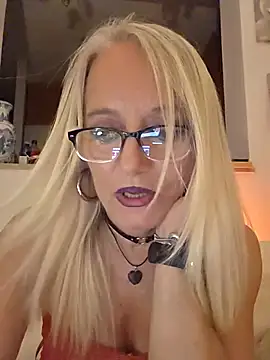 DIAMANTE64's Live XXX Chat