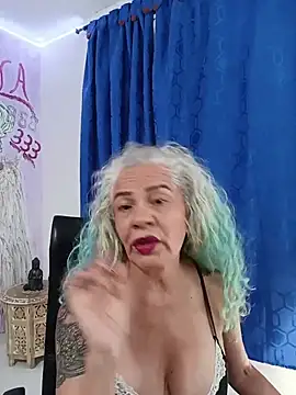 freyadevil333 Adlı Modelin Canlı XXX Sohbeti