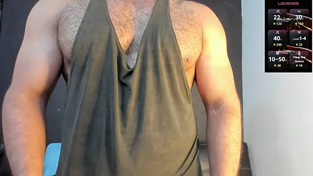Big_furry_bear13 Show Webcam