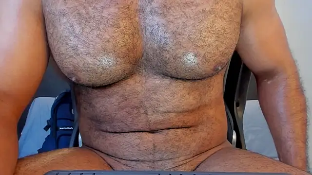Big_furry_bear13 在線直播表演