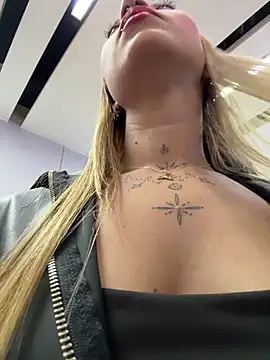 MollyCruz's Webcam Show