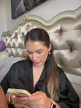 Chat +18 de HotXMom_ ao vivo