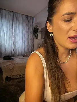 HotXMom_'s Live XXX Chat