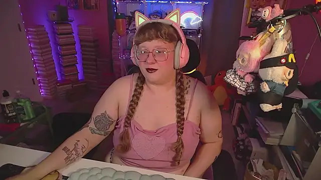 FatVeronica's Live XXX Chat
