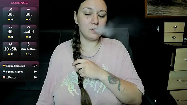 Chatroom XXX en direct de AlisaBacker