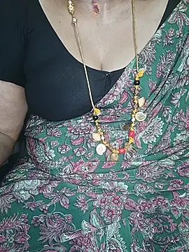 צ'אט XXX בשידור חי של negatamil