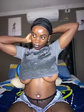 Candy-Heart Webcam Show