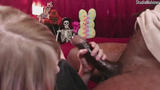 StudioWahines69's Webcam Show