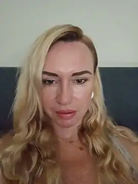 Chatroom XXX en direct de MalienaCarolina