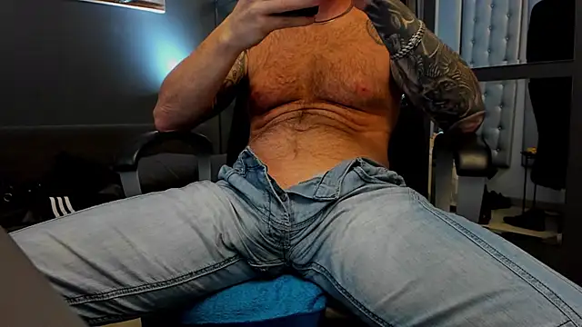 โชว์เว็บแคมของ AronGrant