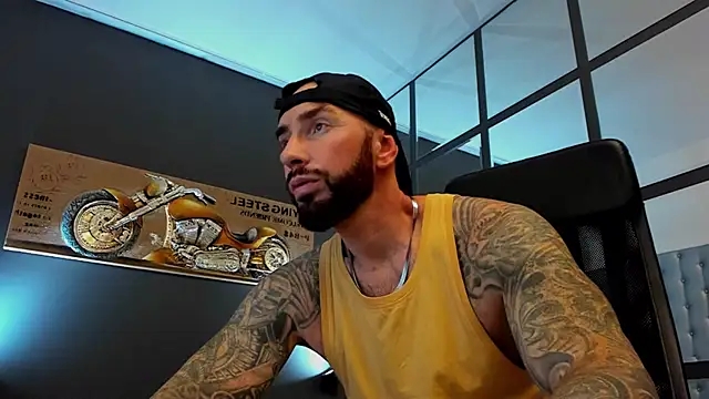عرض كام AronGrant