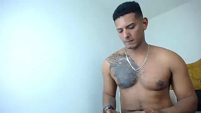 Pertunjukan Kamera Web Chris_Dick23