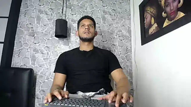 Chris_Dick23のウェブカメラショー