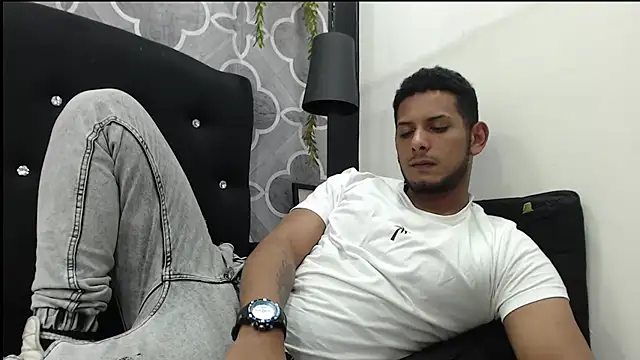Chris_Dick23 Adlı Modelin Web Kamerası Şovu