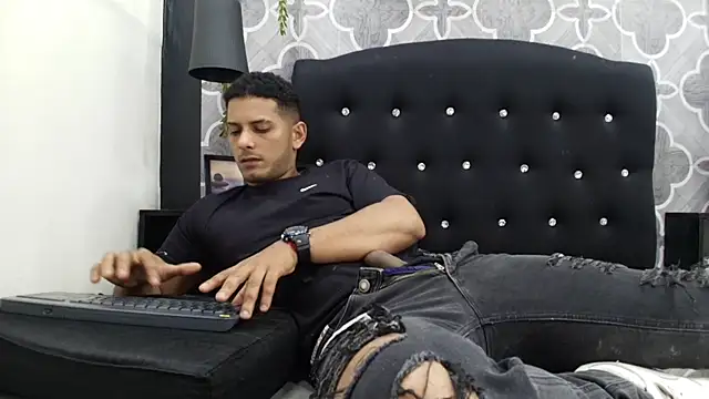Chris_Dick23 网络视讯表演