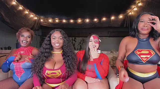 Chanel_boobs2's Webcam Show