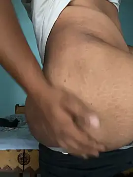 bebaboyes01 Show Webcam
