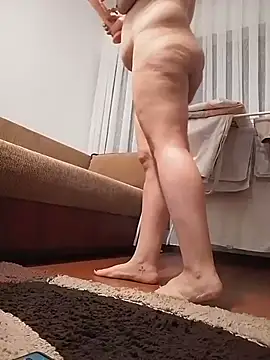 EmmaKrosss' Live XXX Chat