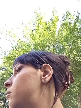 EmmaKrosss Adlı Modelin Canlı XXX Sohbeti
