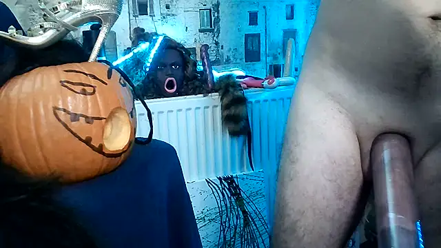 happyDevil669: διαδικτυακό σόου στην κάμερα