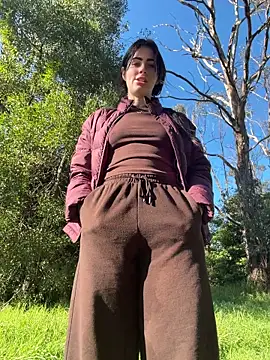 aus_queen Adlı Modelin Web Kamerası Şovu