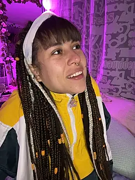 Czat XXX na żywo – Hellen_dumont