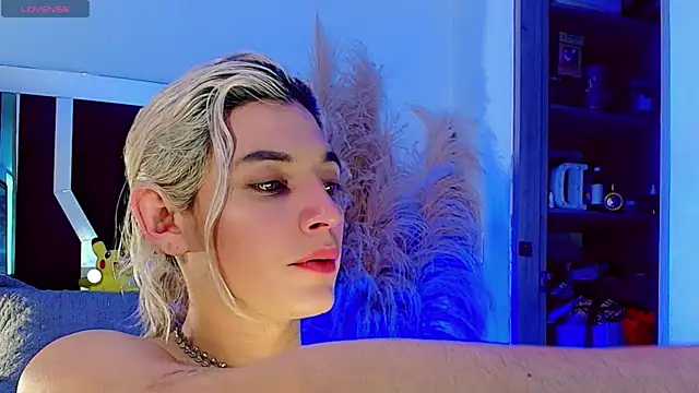 honey_skin's Webcam Show