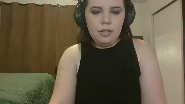AlessaLoveX Шоу с уебкамера