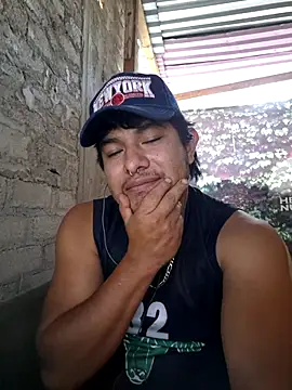 Pokazy przed kamerką – GusssHOT