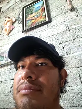 GusssHOT Pertunjukan Webcam