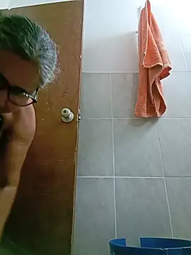 Pertunjukan Kamera Web _candi