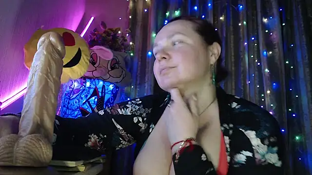 amorelara Show in webcam