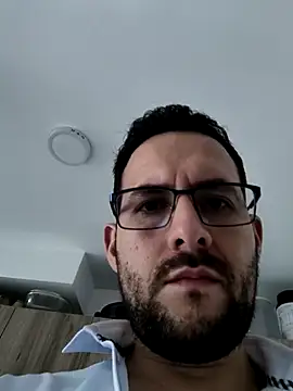 צ'אט XXX בשידור חי של Jerry_hot1