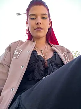 RiriRoseey Webcamshow