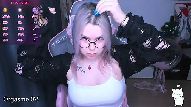 miray_kuriyama123 Show Webcam