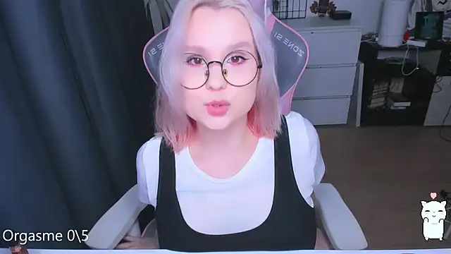 Živý XXX chat miray_kuriyama123
