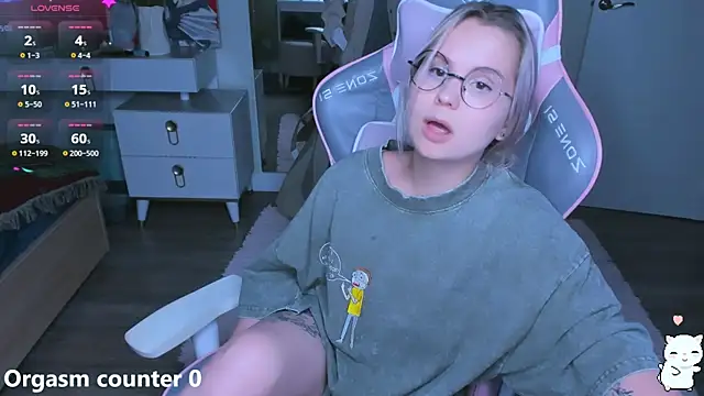 miray_kuriyama123 élő XXX-chatje