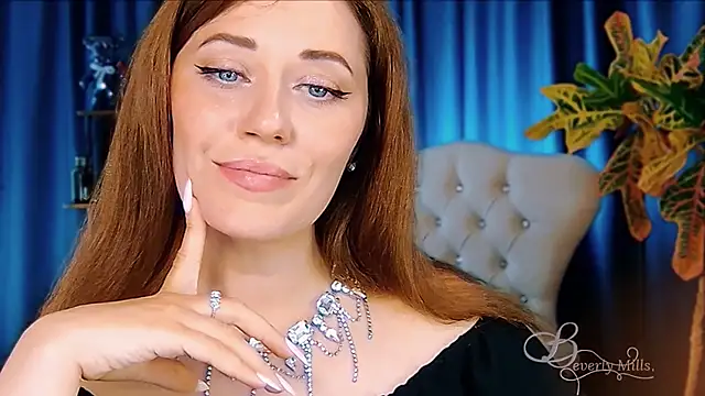 MissBeverlyMills' Webcam Show