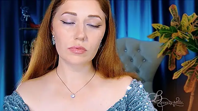 MissBeverlyMills' Webcam Show
