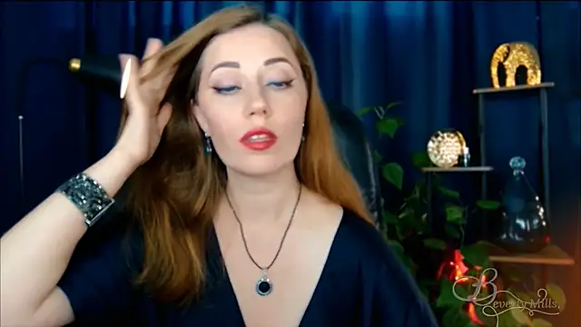 MissBeverlyMills Webcam show