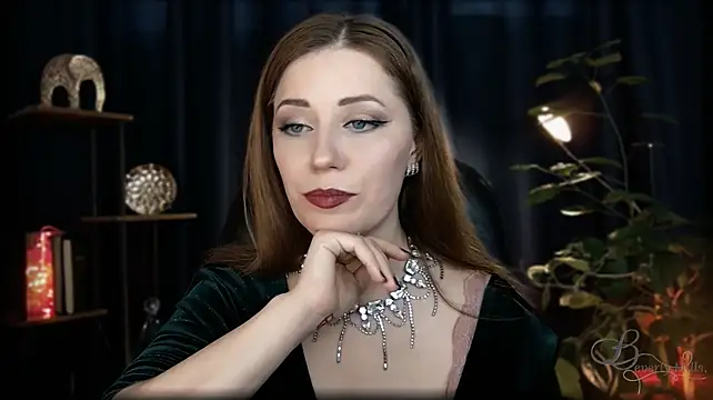 MissBeverlyMills' Webcam Show