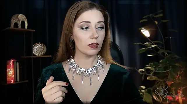 MissBeverlyMills: διαδικτυακό σόου στην κάμερα