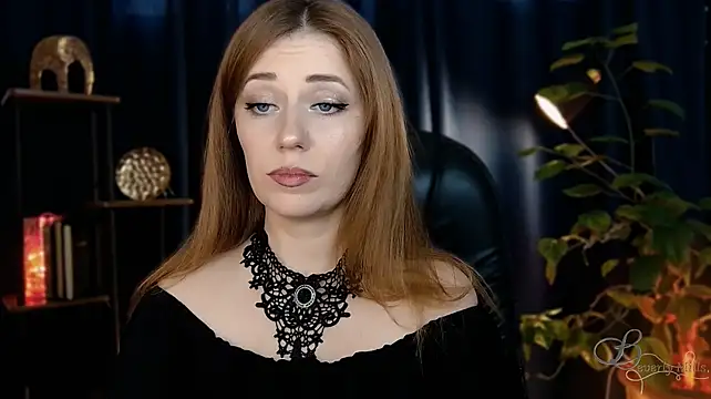 Živý XXX chat MissBeverlyMills