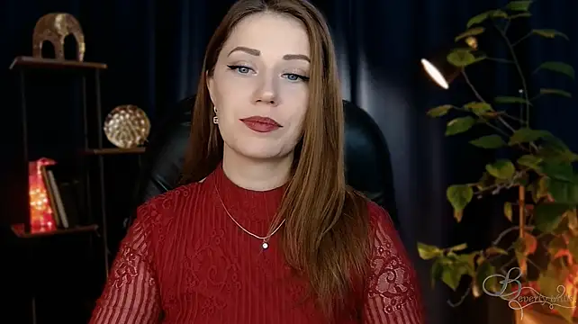 MissBeverlyMills' Webcam Show
