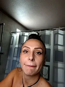 Caramellaa Webcam show