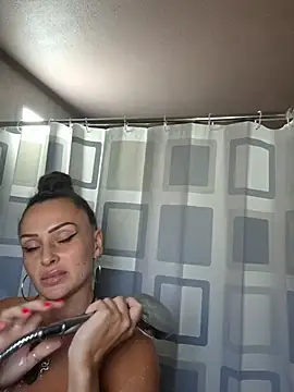 Caramellaa Webcam show