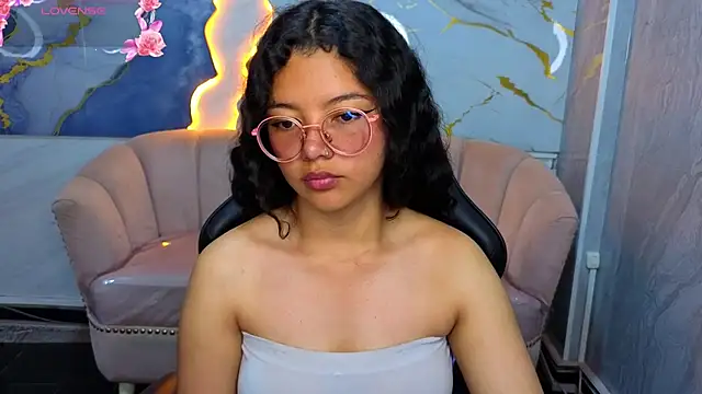 غرفة دردشة victoria_castillo_b المباشرة