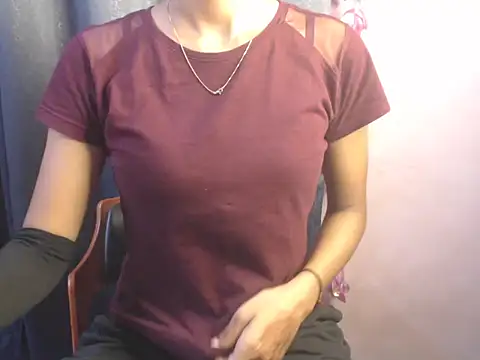 Monadarlingg Live XXX-Chat