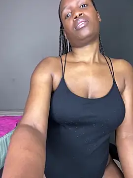 Chat +18 de Kinkyy_ ao vivo