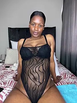 Kinkyy_ Live XXX-chat